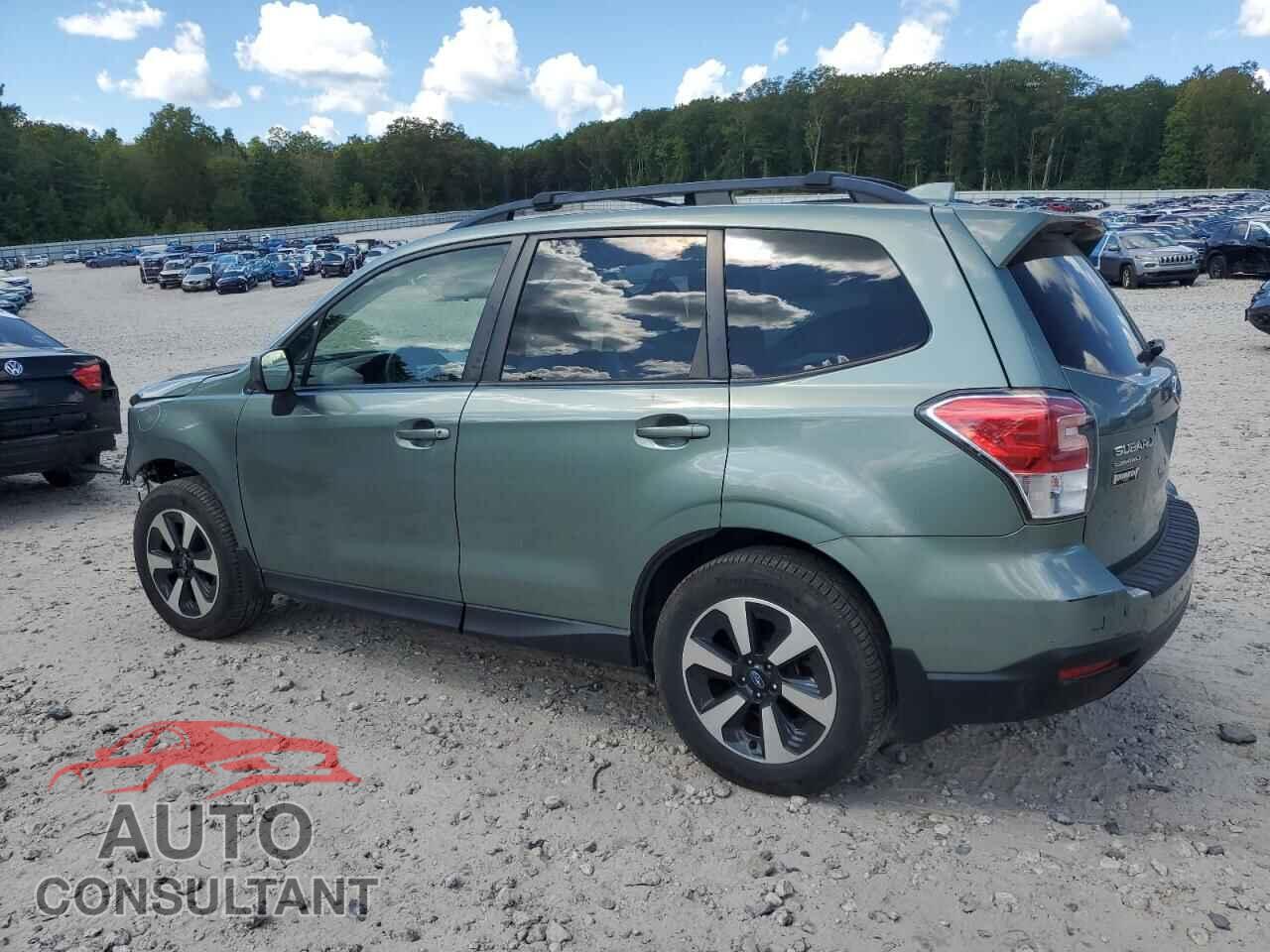 SUBARU FORESTER 2017 - JF2SJAGC4HH444721