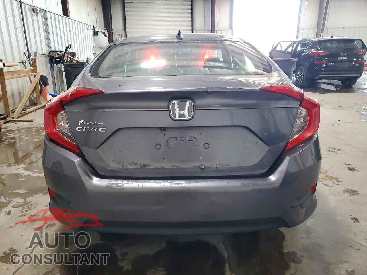 HONDA CIVIC 2017 - 19XFC2F78HE218532