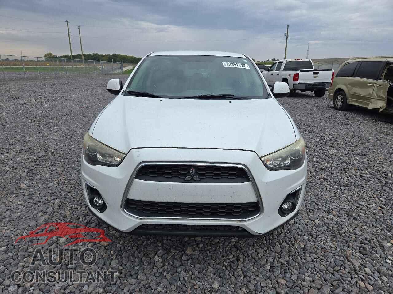 MITSUBISHI OUTLANDER 2013 - 4A4AP3AU7DE011663