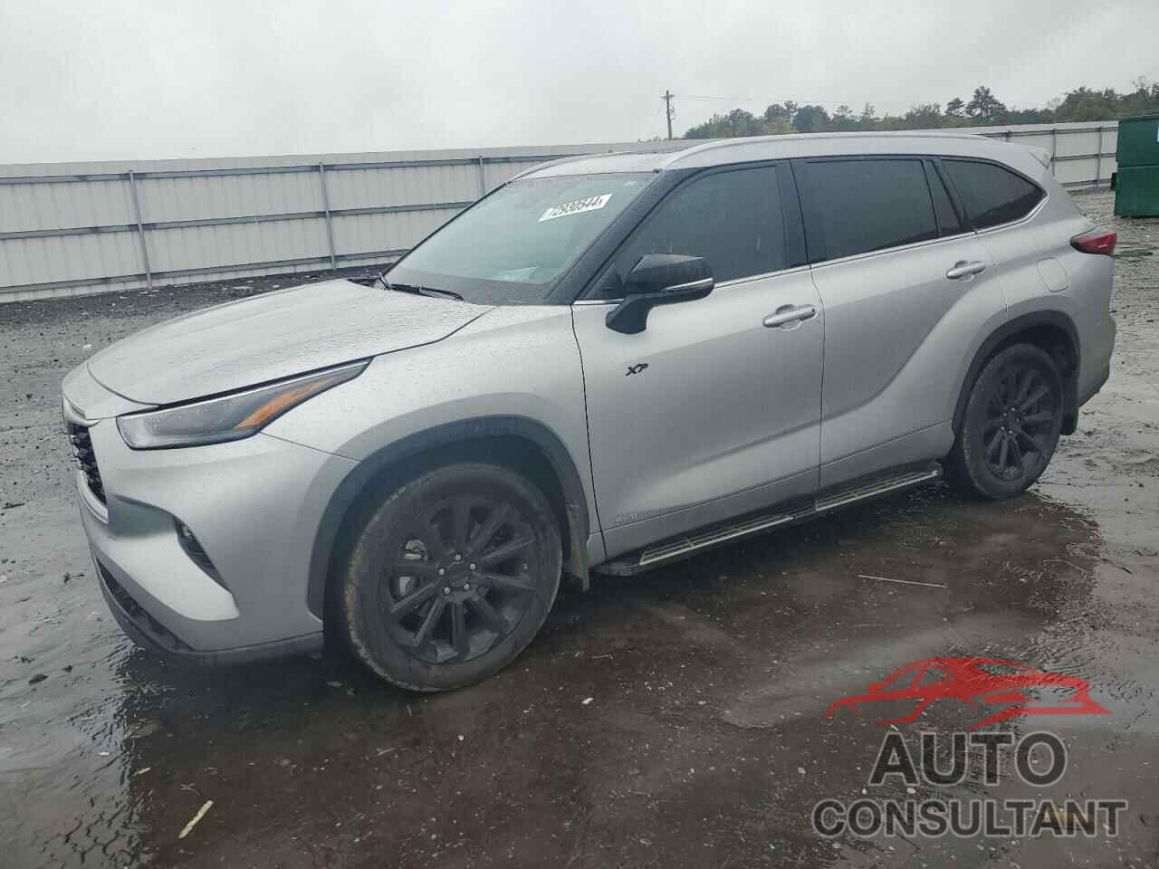 TOYOTA HIGHLANDER 2022 - 5TDHBRCH5NS547546