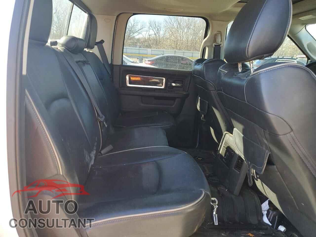 DODGE RAM 1500 2012 - 1C6RD7PT5CS303067