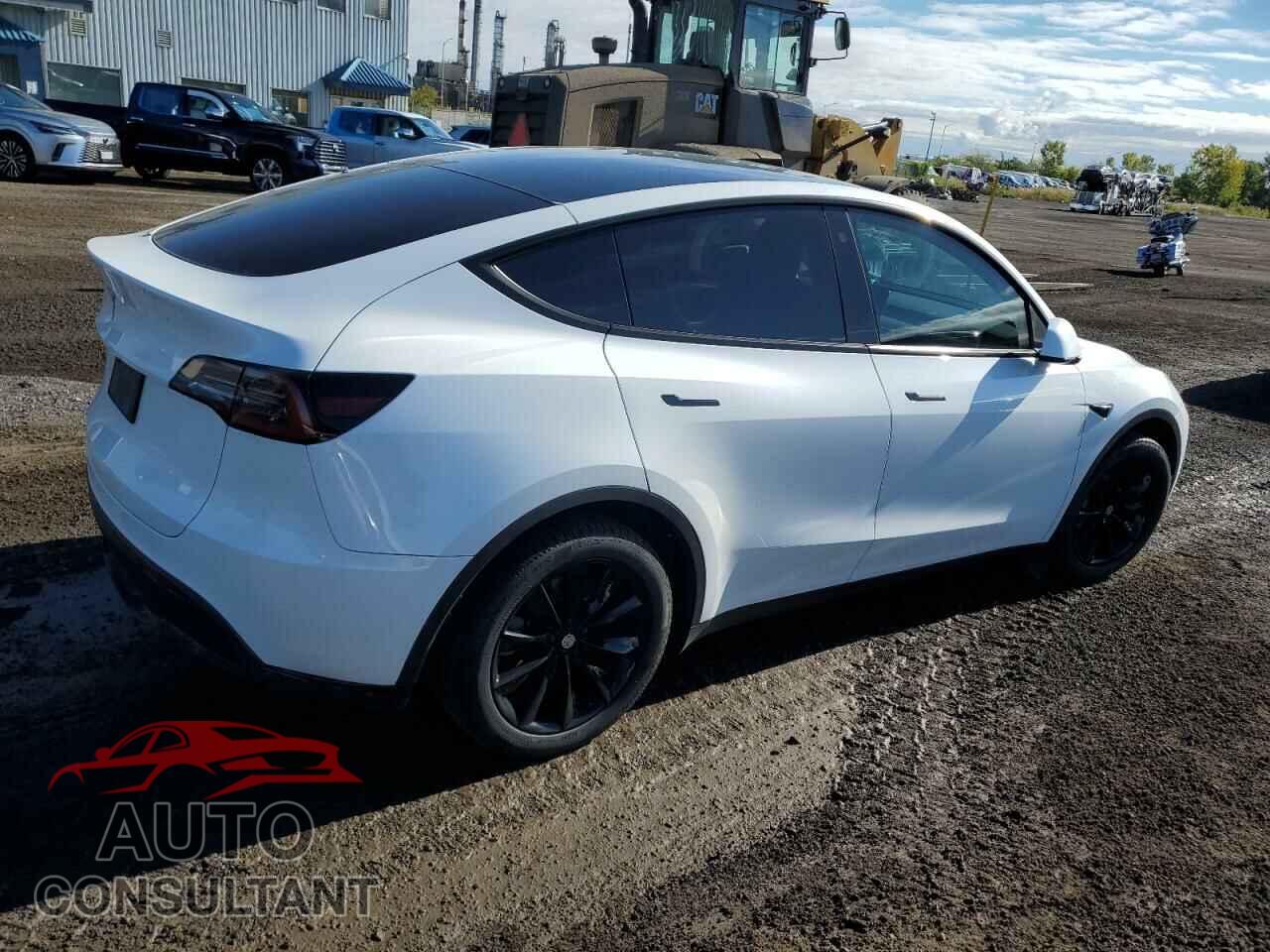 TESLA MODEL Y 2023 - LRWYGDFD4PC939223