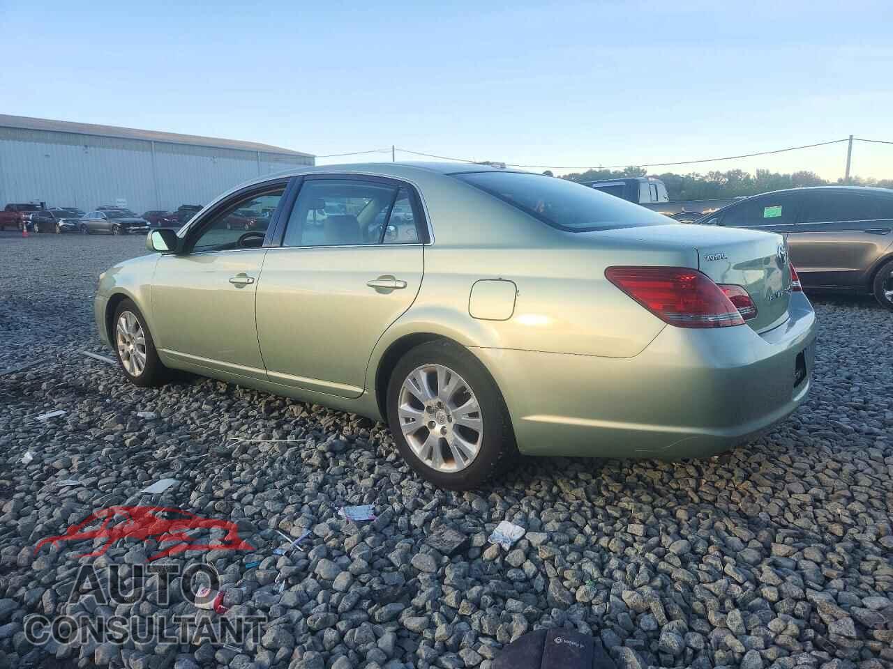 TOYOTA AVALON 2010 - 4T1BK3DB3AU357694