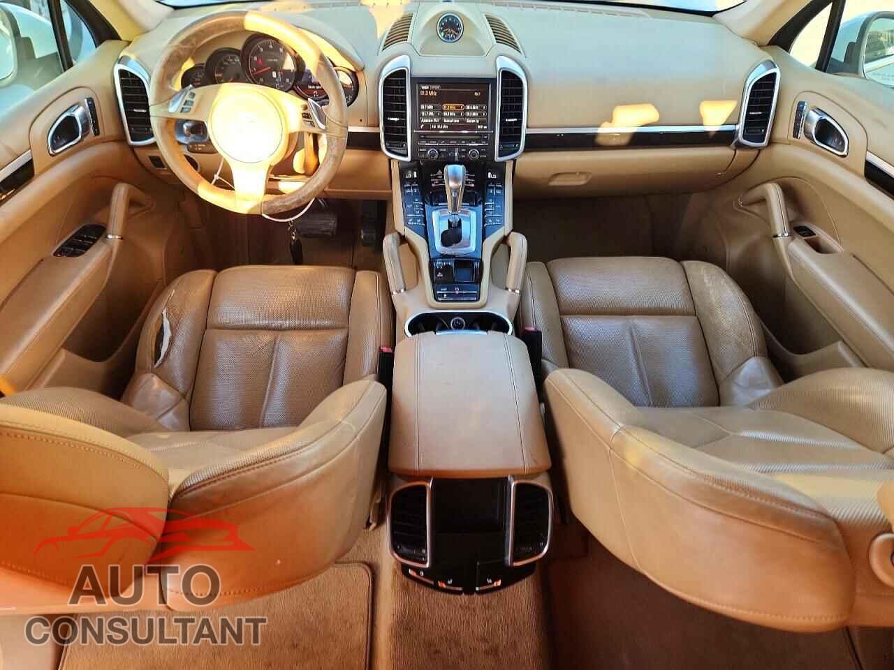 PORSCHE CAYENNE 2014 - WP1AA2A25ELA01310