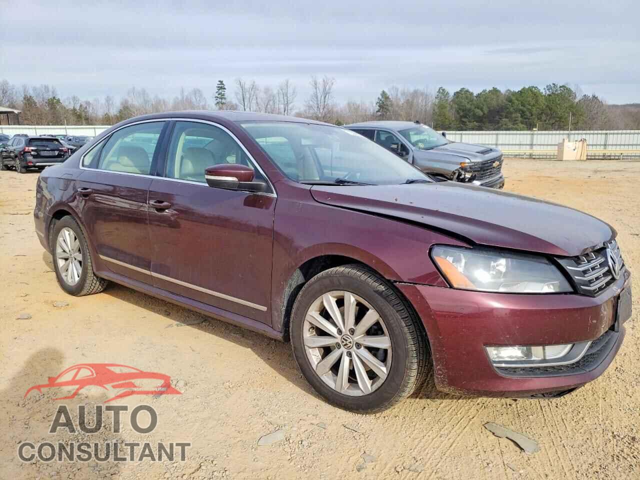 VOLKSWAGEN PASSAT 2013 - 1VWCH7A37DC016236