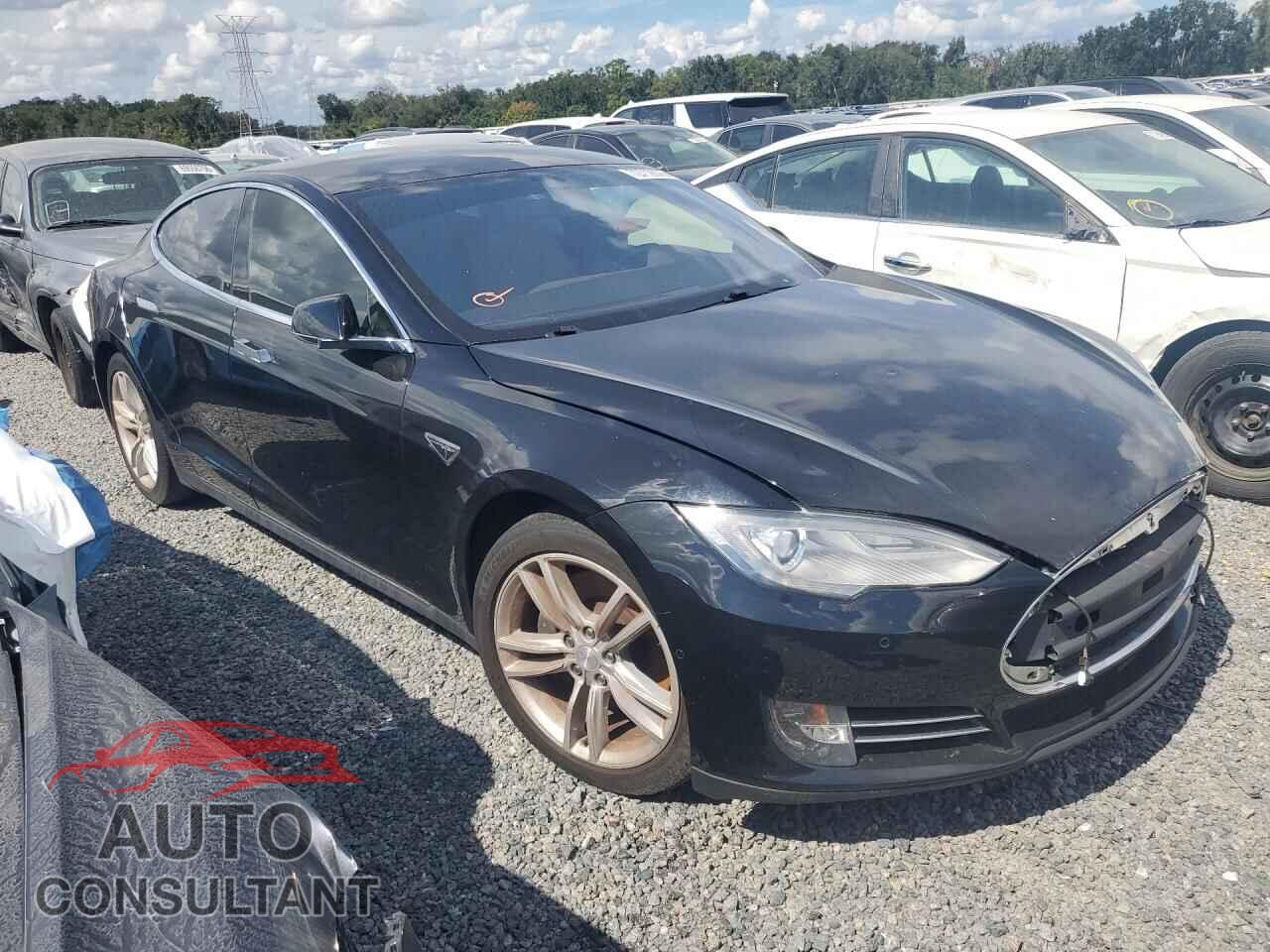 TESLA MODEL S 2015 - 5YJSA1S28FF085819