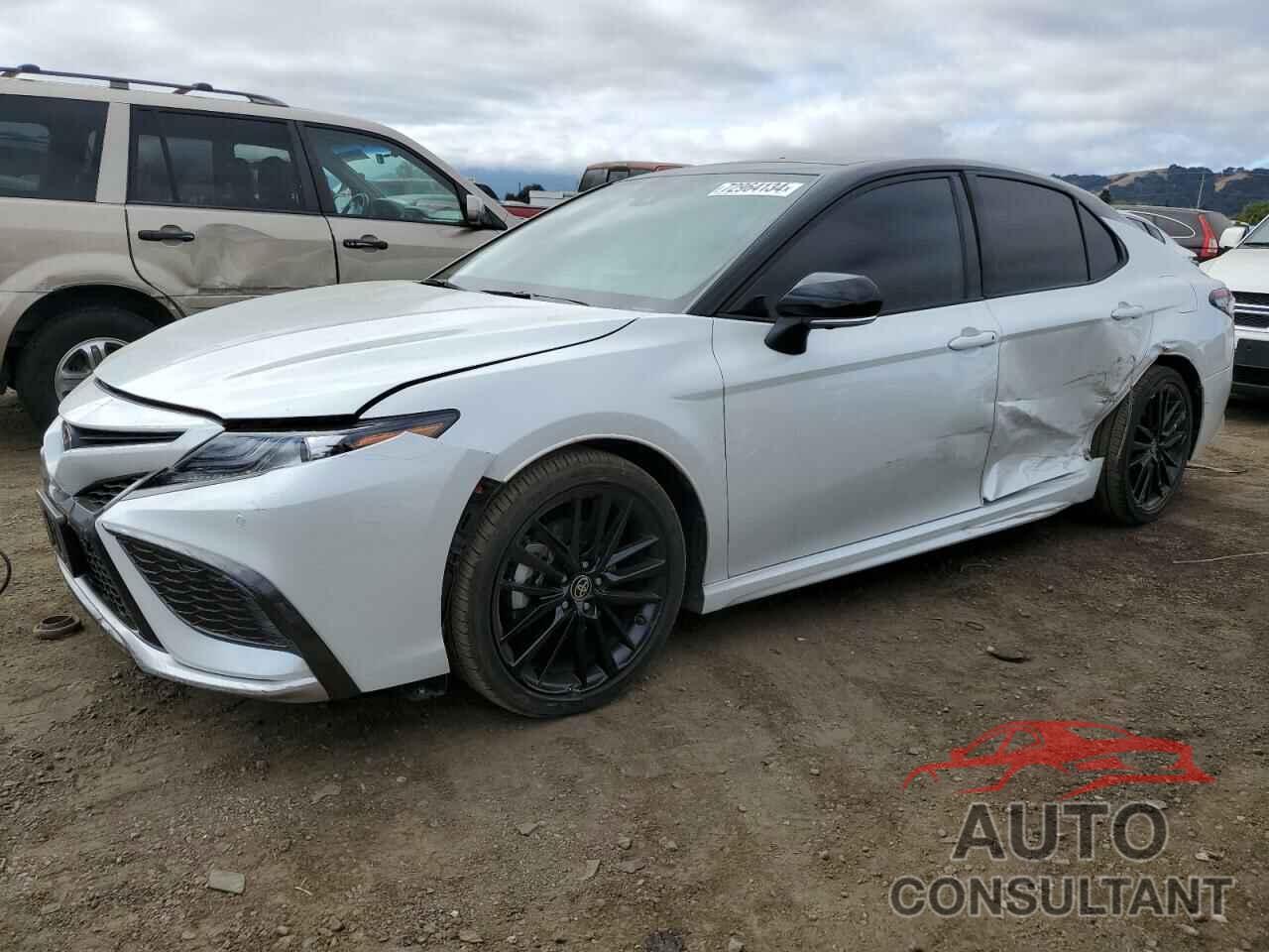 TOYOTA CAMRY 2021 - 4T1KZ1AK2MU053930
