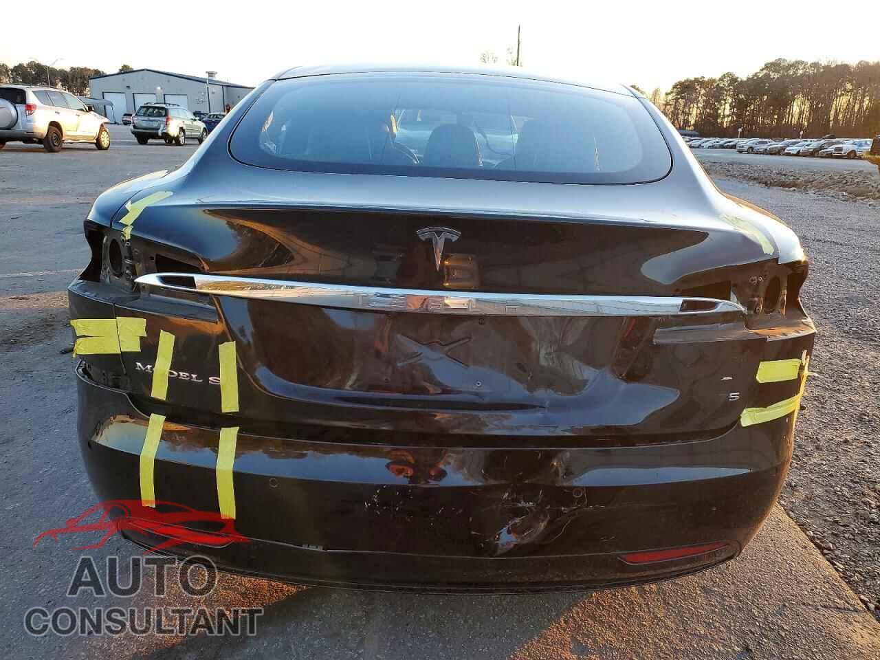 TESLA MODEL S 2017 - 5YJSA1E14HF213978