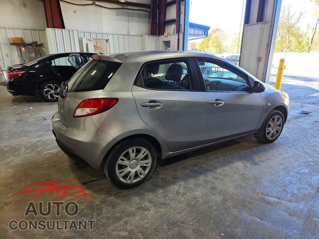 MAZDA 2 2011 - JM1DE1HZ4B0115117