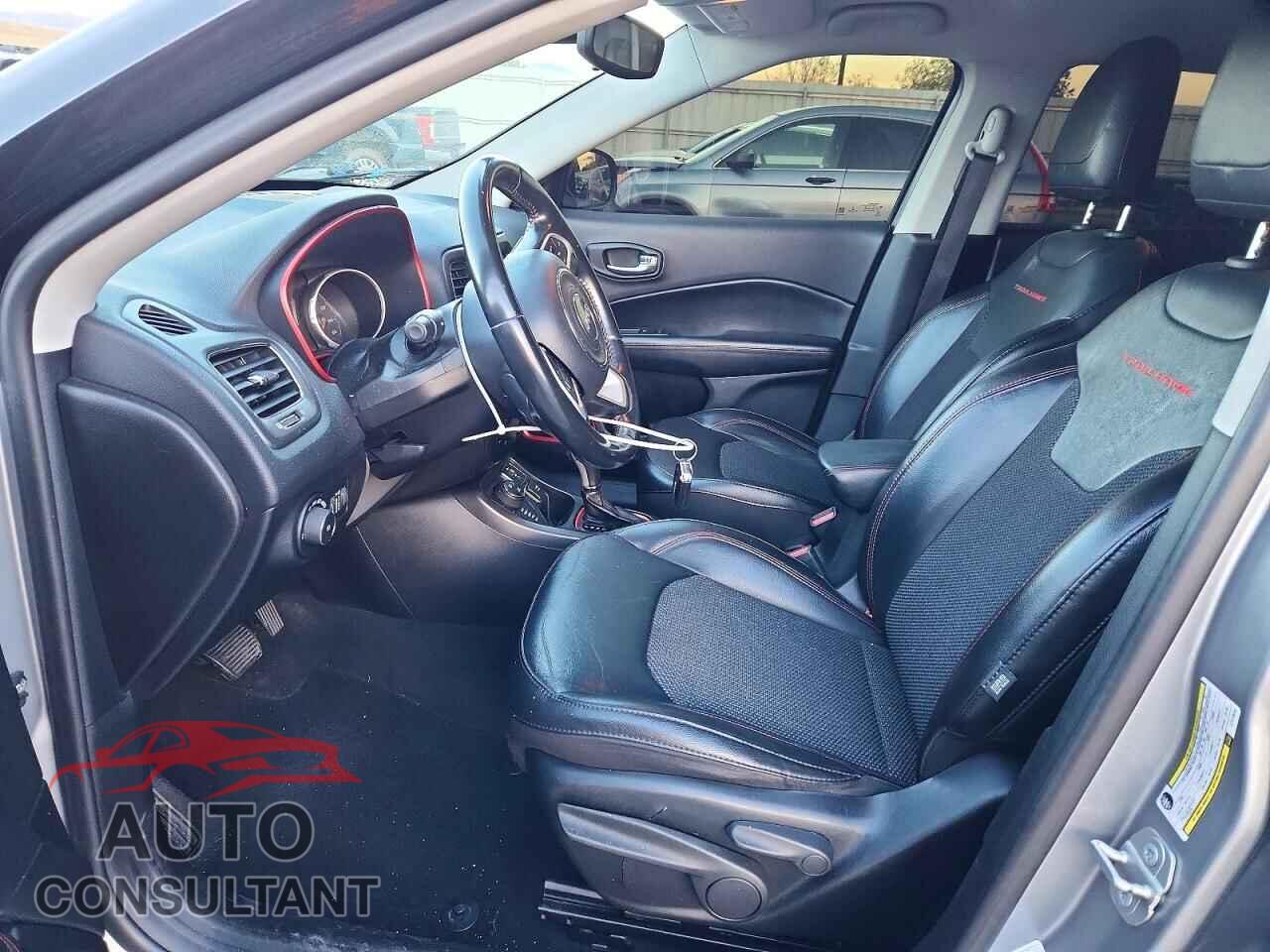 JEEP COMPASS 2020 - 3C4NJDDB3LT177610