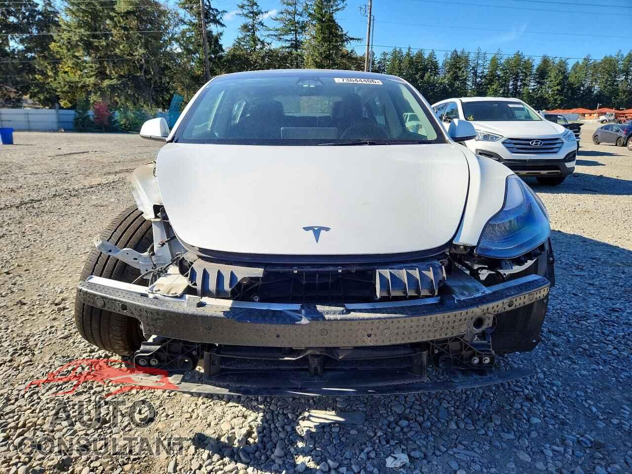 TESLA MODEL 3 2023 - 5YJ3E1EA0PF607159