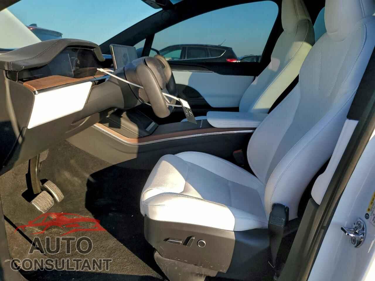 TESLA MODEL X 2024 - 7SAXCDE59RF436624