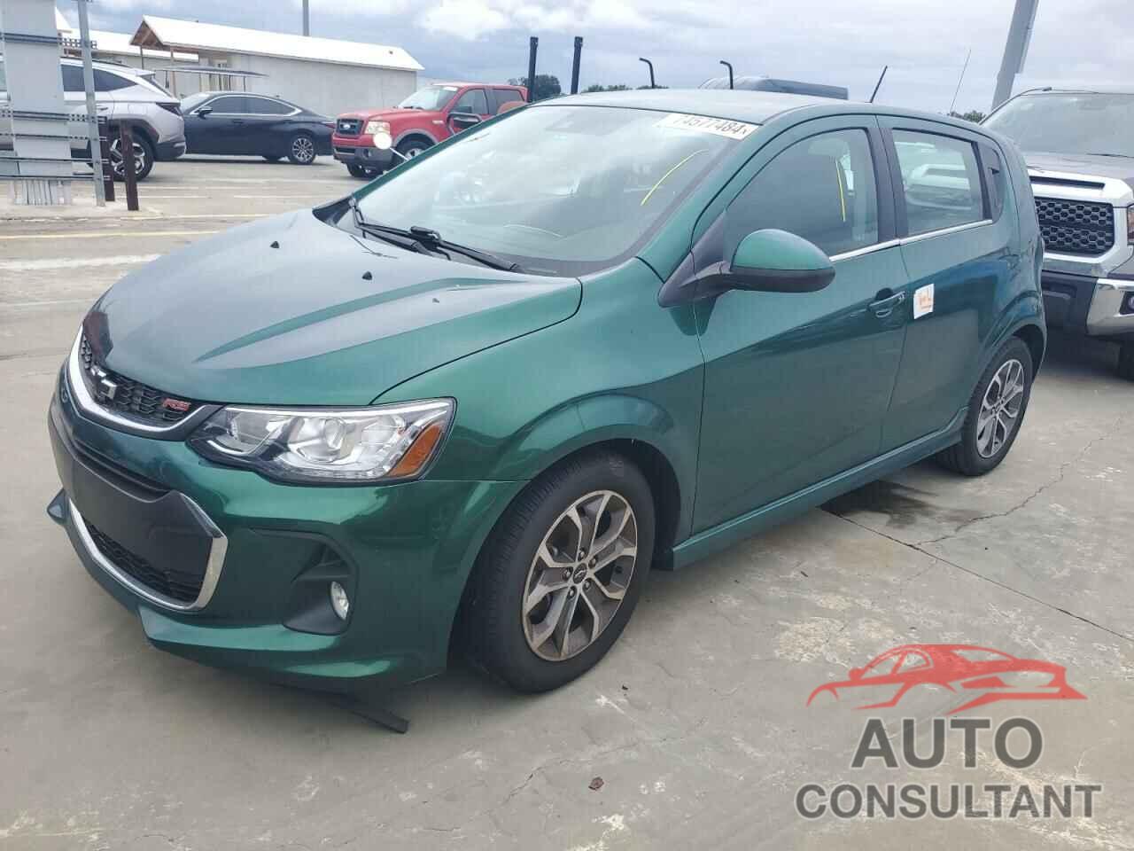 CHEVROLET SONIC 2018 - 1G1JD6SH7J4111095