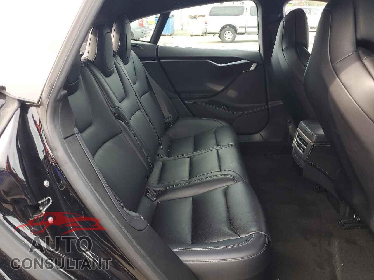 TESLA MODEL S 2018 - 5YJSA1E48JF263668