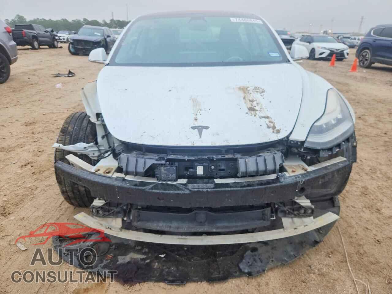TESLA MODEL 3 2018 - 5YJ3E1EA9JF051893