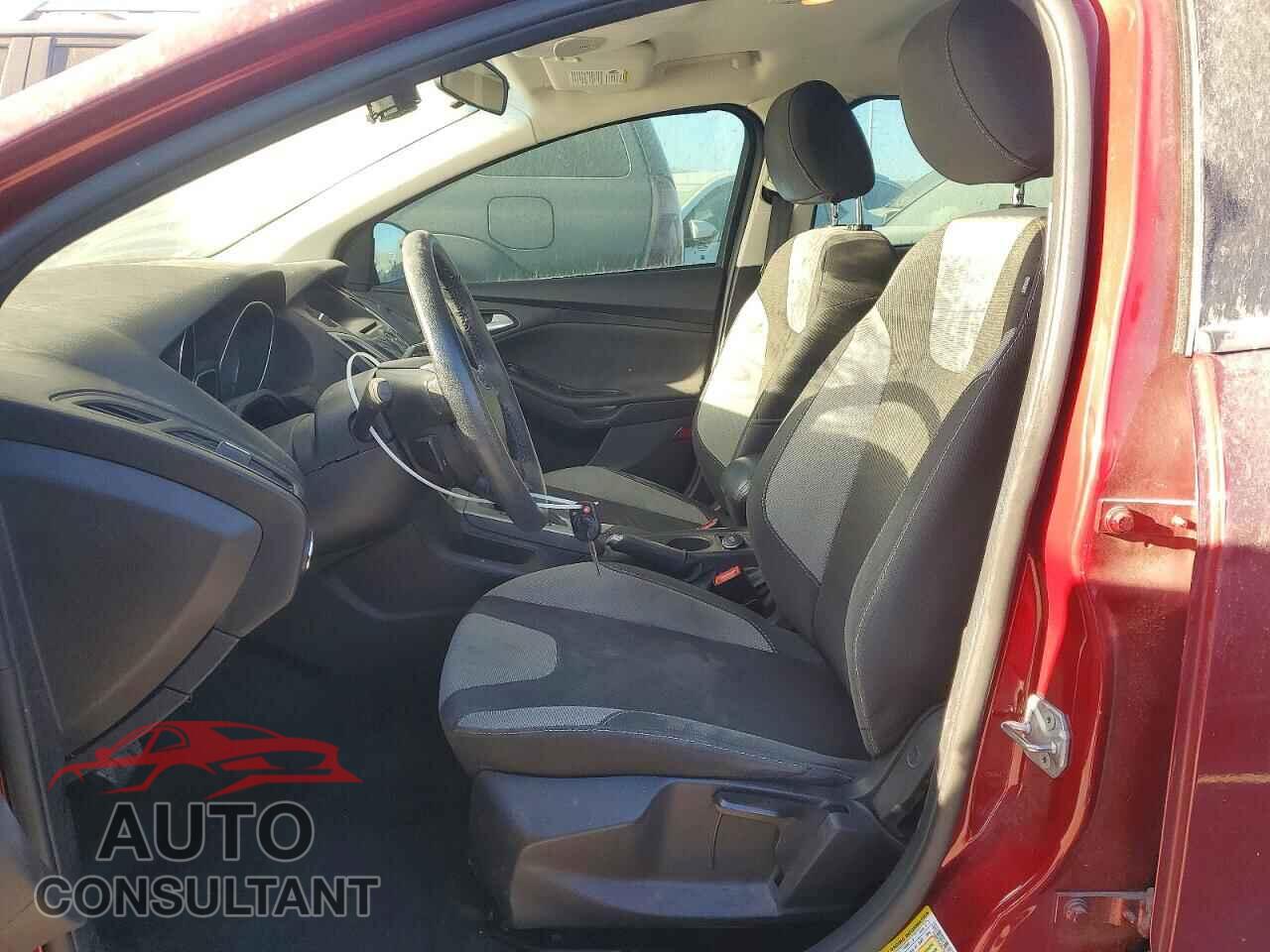 FORD FOCUS 2014 - 1FADP3K22EL373727