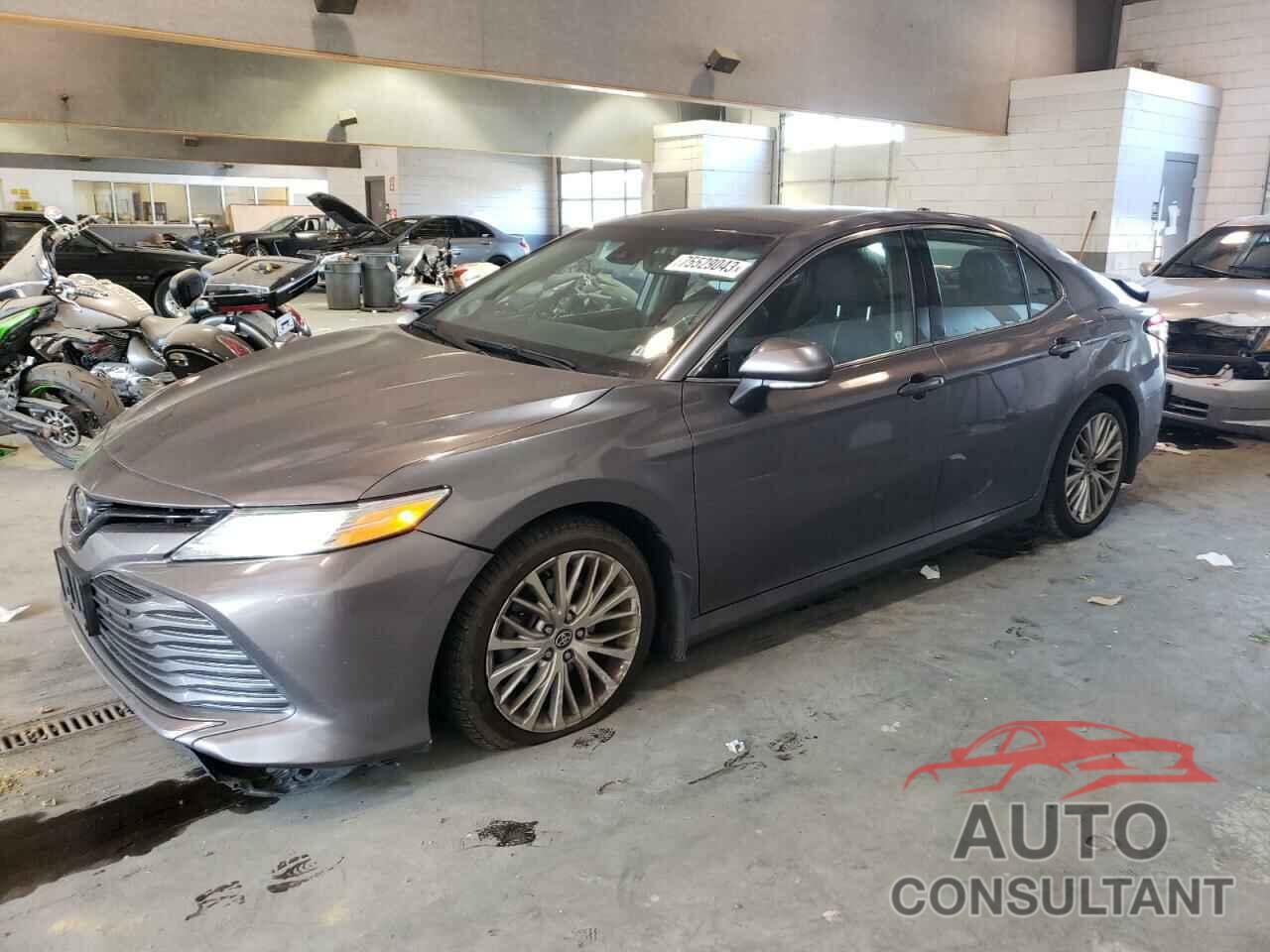 TOYOTA CAMRY 2020 - 4T1F11AK6LU365806