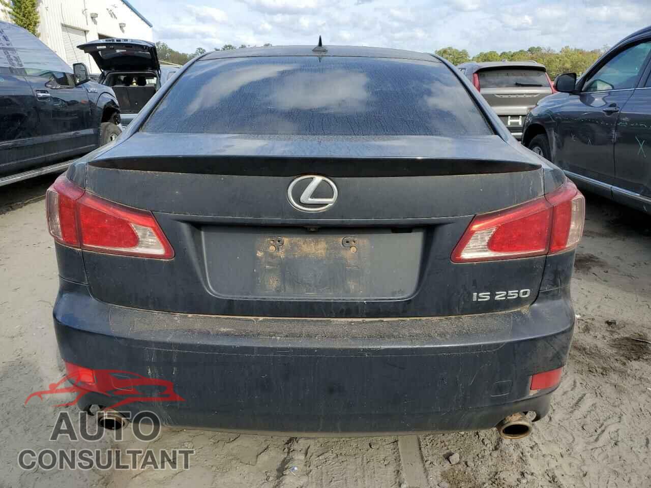 LEXUS IS 2011 - JTHBF5C2XB2101490