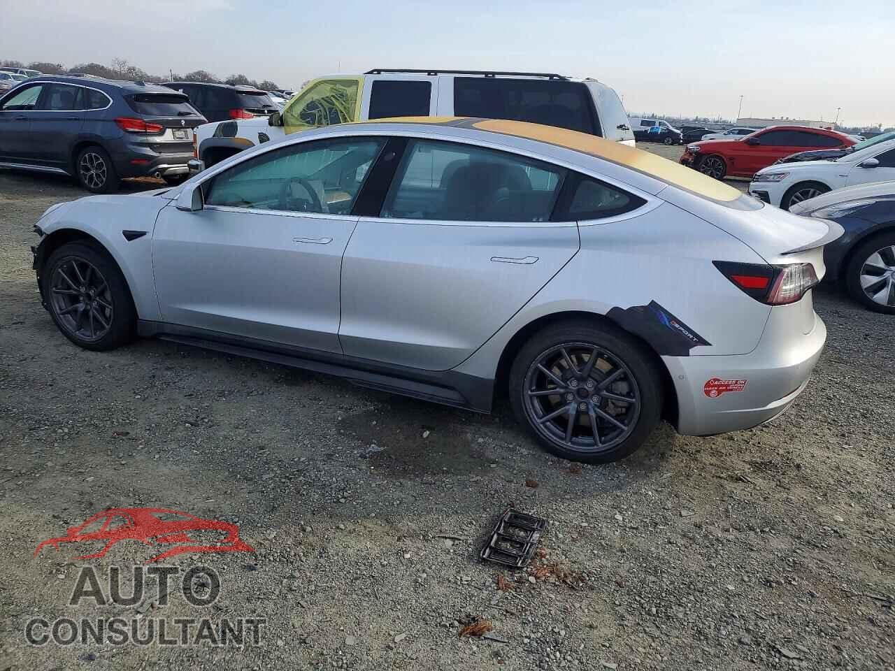 TESLA MODEL 3 2018 - 5YJ3E1EA4JF005212