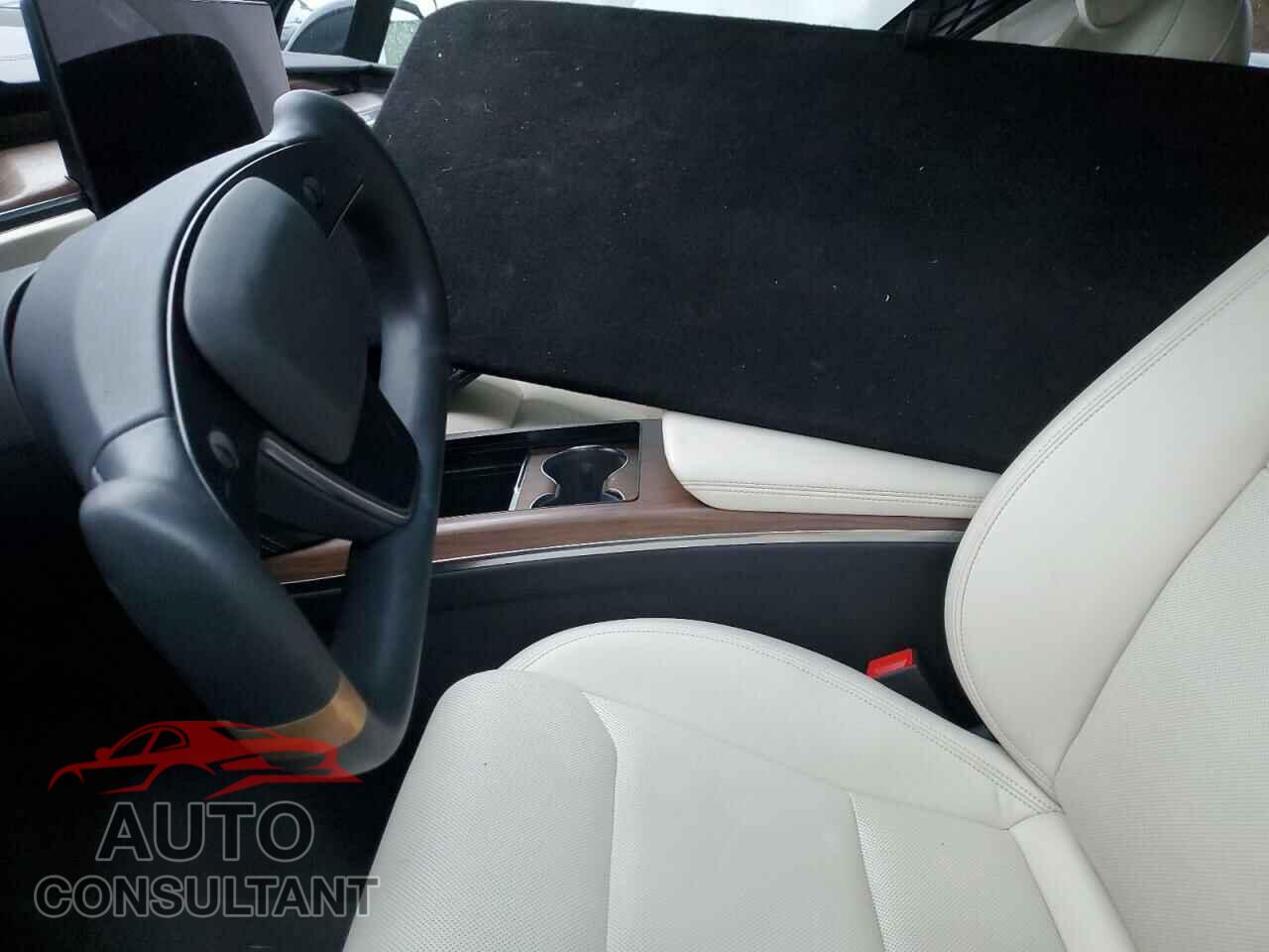 TESLA MODEL X 2022 - 7SAXCAE56NF351684