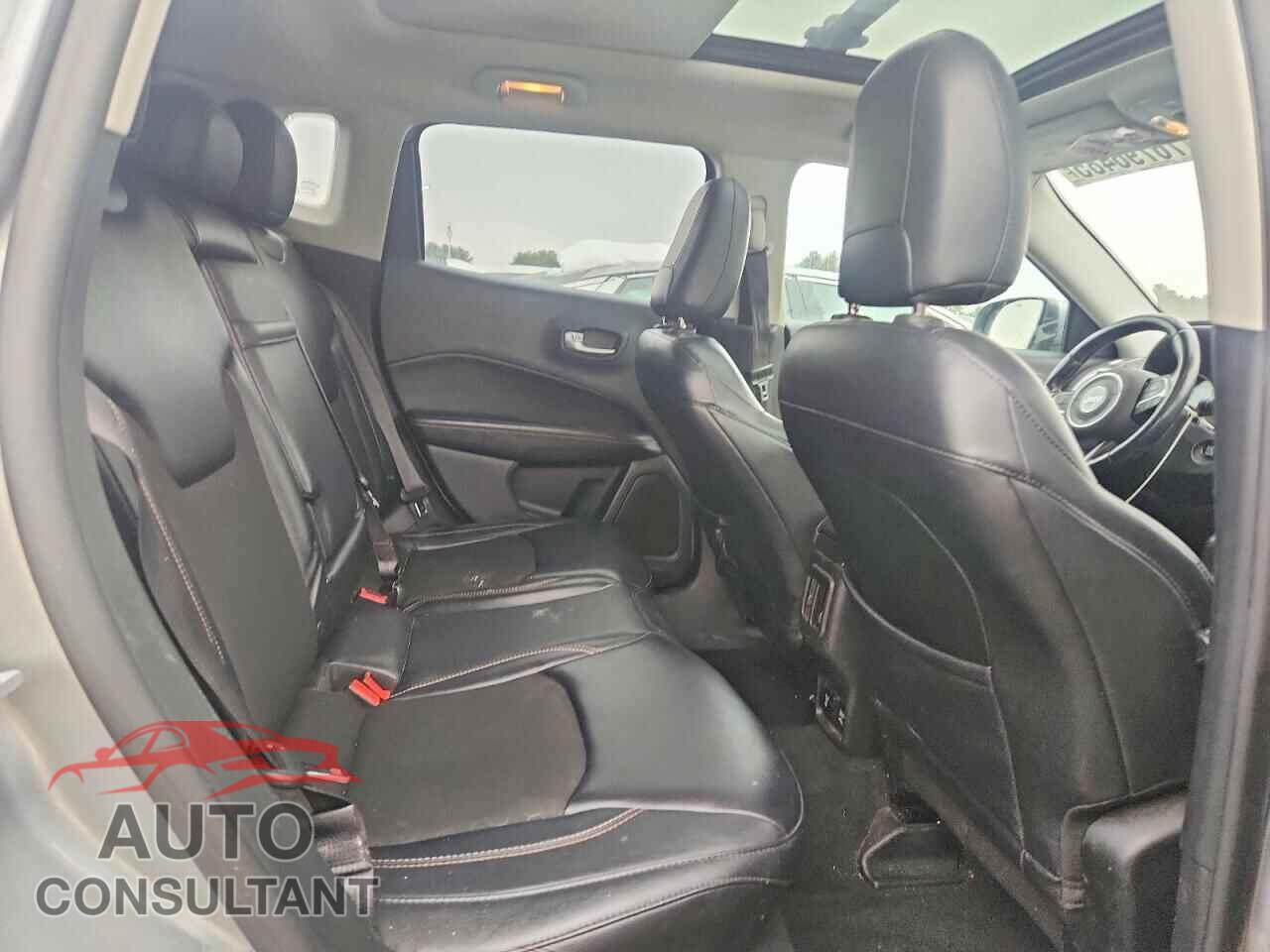 JEEP COMPASS 2017 - 3C4NJDBB8HT660908