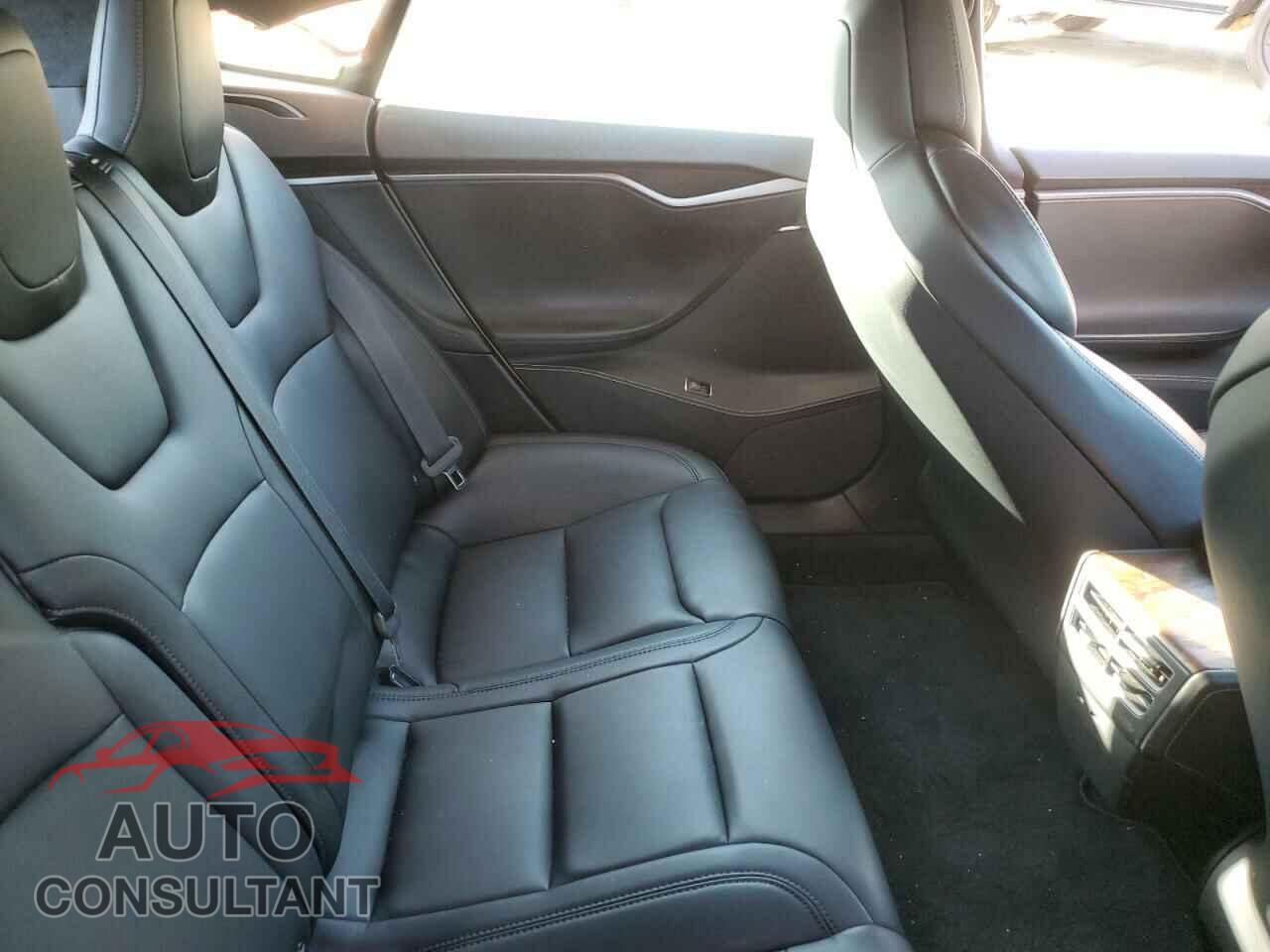 TESLA MODEL S 2019 - 5YJSA1E25KF331215