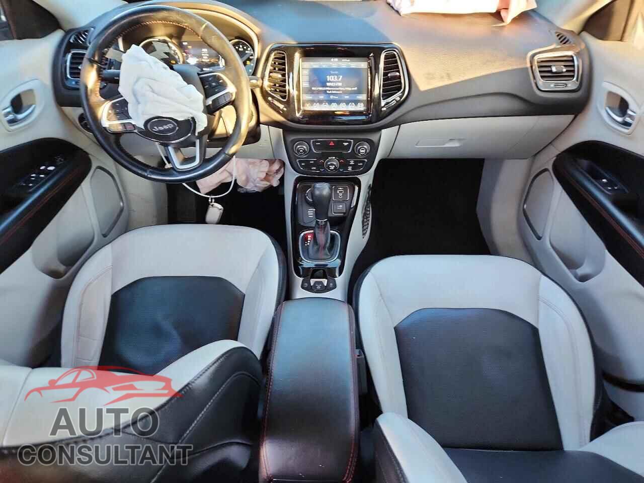 JEEP COMPASS 2020 - 3C4NJDCB2LT221503