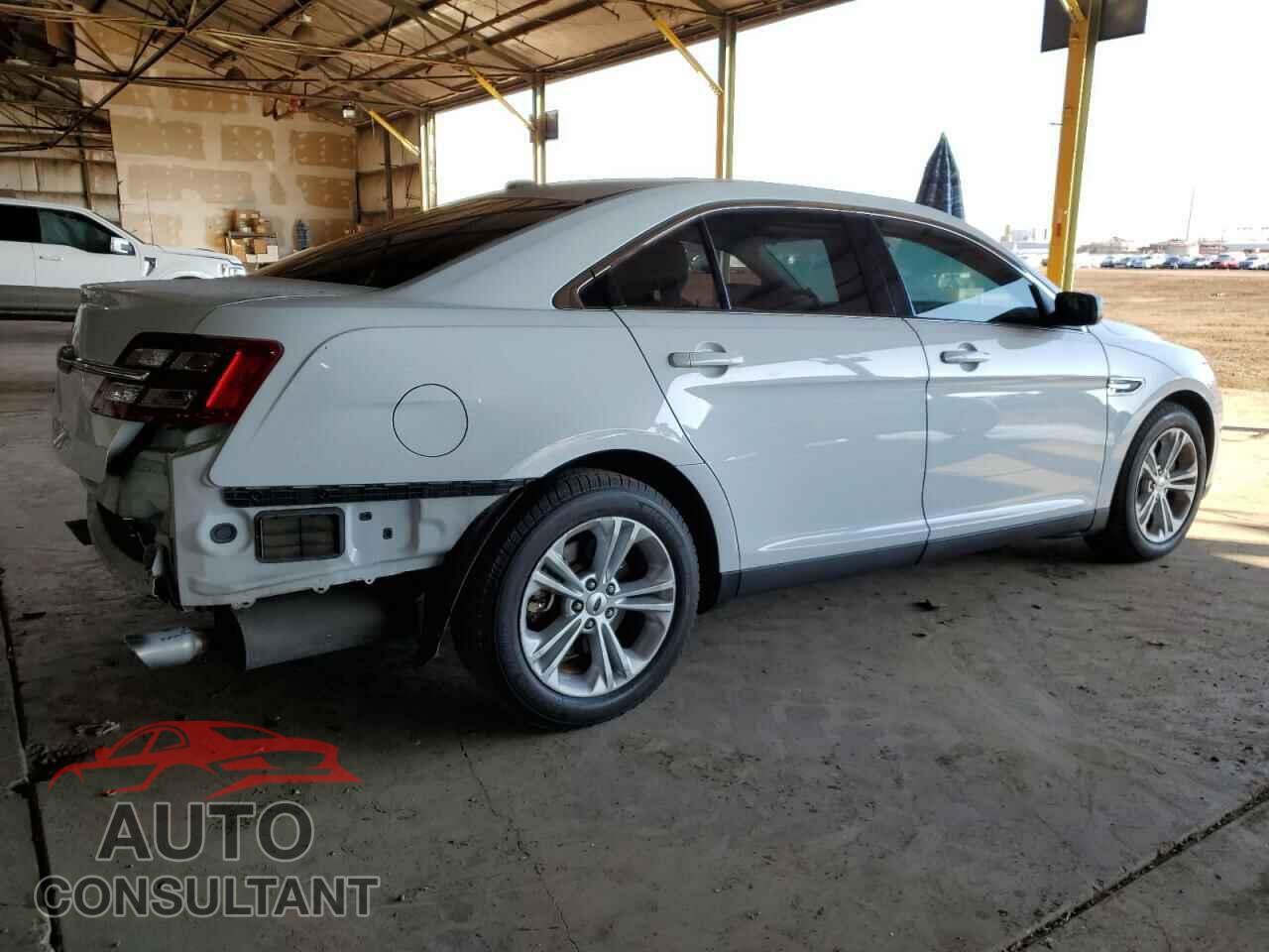 FORD TAURUS 2017 - 1FAHP2D89HG126053