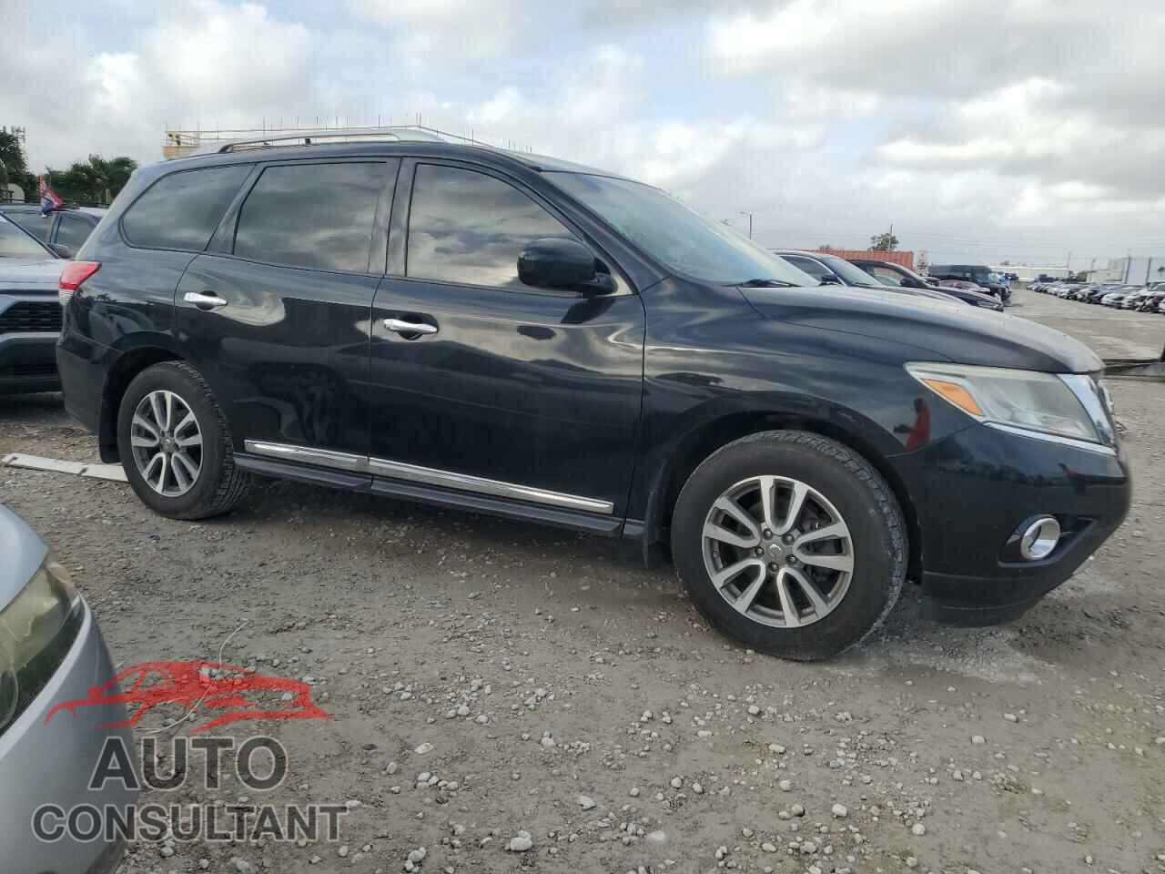 NISSAN PATHFINDER 2016 - 5N1AR2MM4GC616632