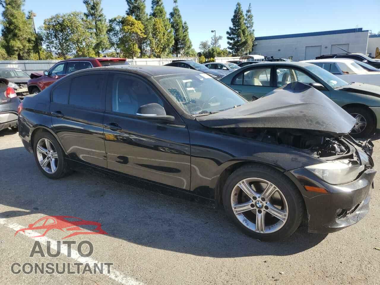 BMW 3 SERIES 2013 - WBA3C1C55DF443777