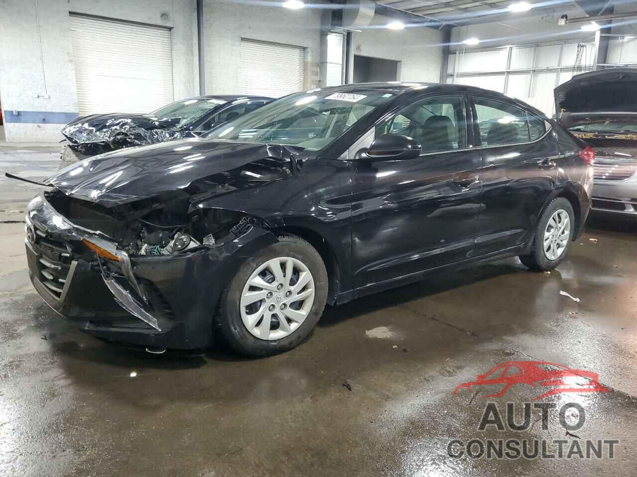HYUNDAI ELANTRA 2018 - 5NPD74LF2JH313043