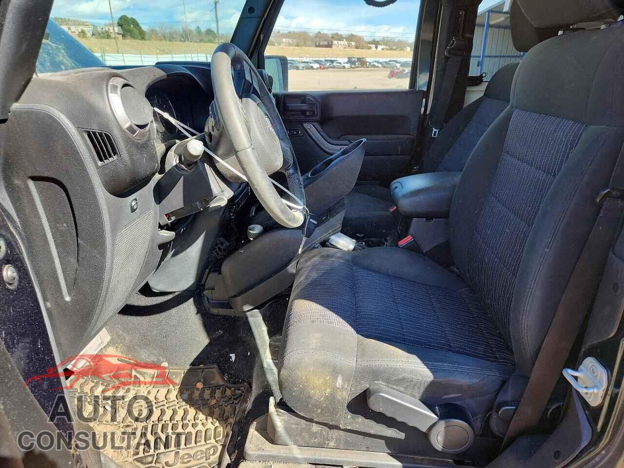 JEEP WRANGLER 2011 - 1J4AA2D11BL571119