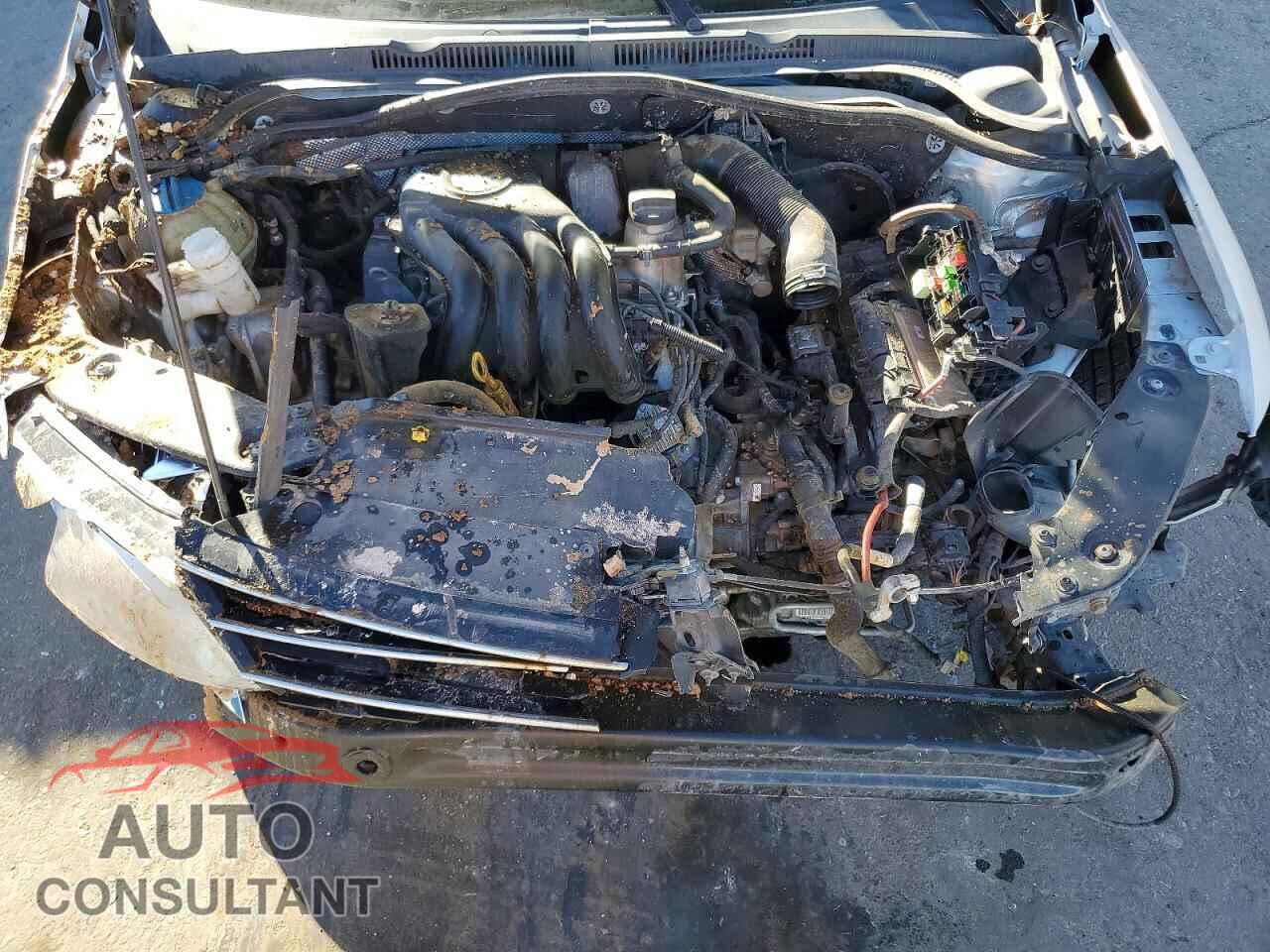 VOLKSWAGEN JETTA 2015 - 3VW2K7AJ1FM242396