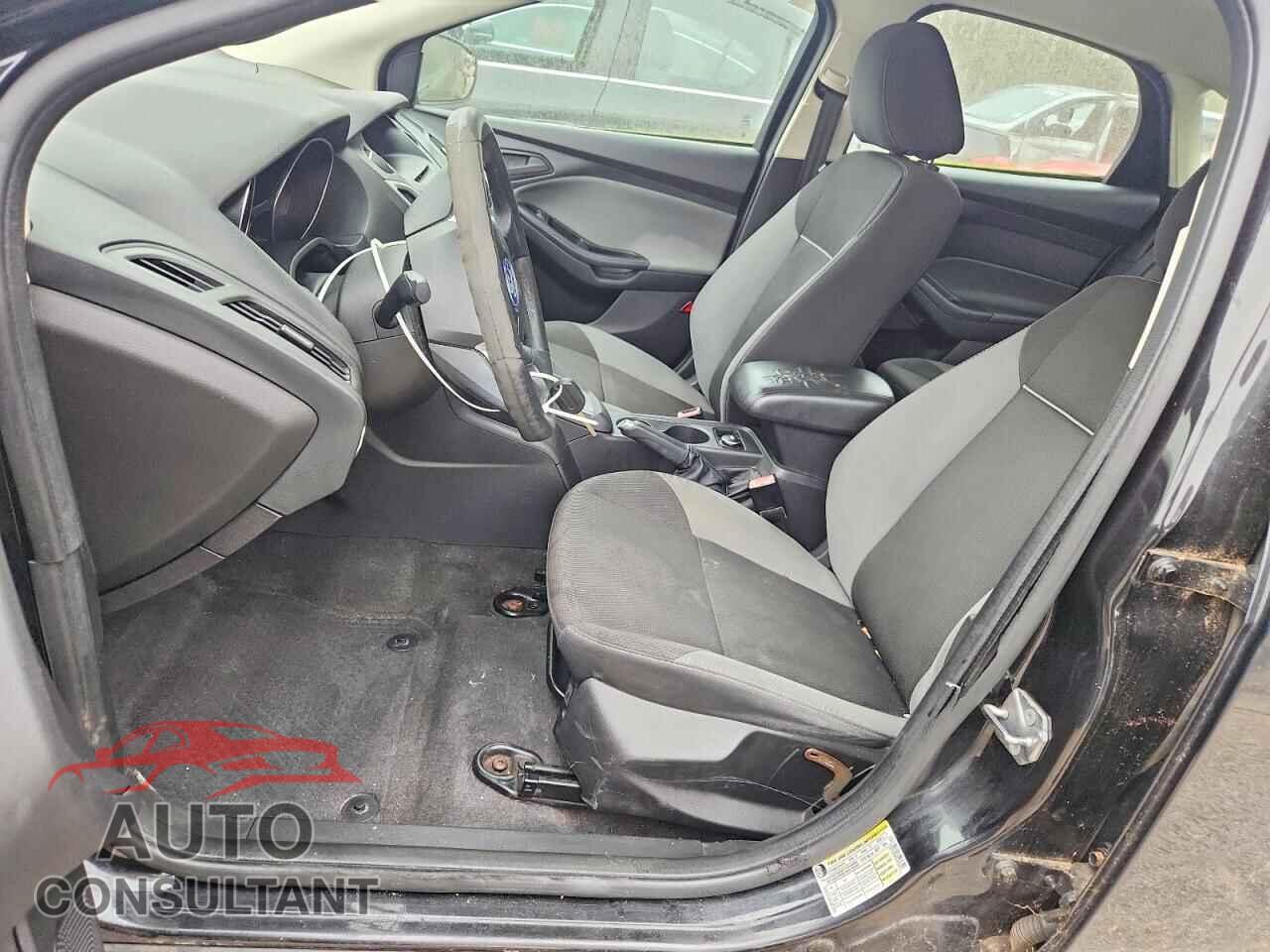 FORD FOCUS 2012 - 1FAHP3F2XCL405235