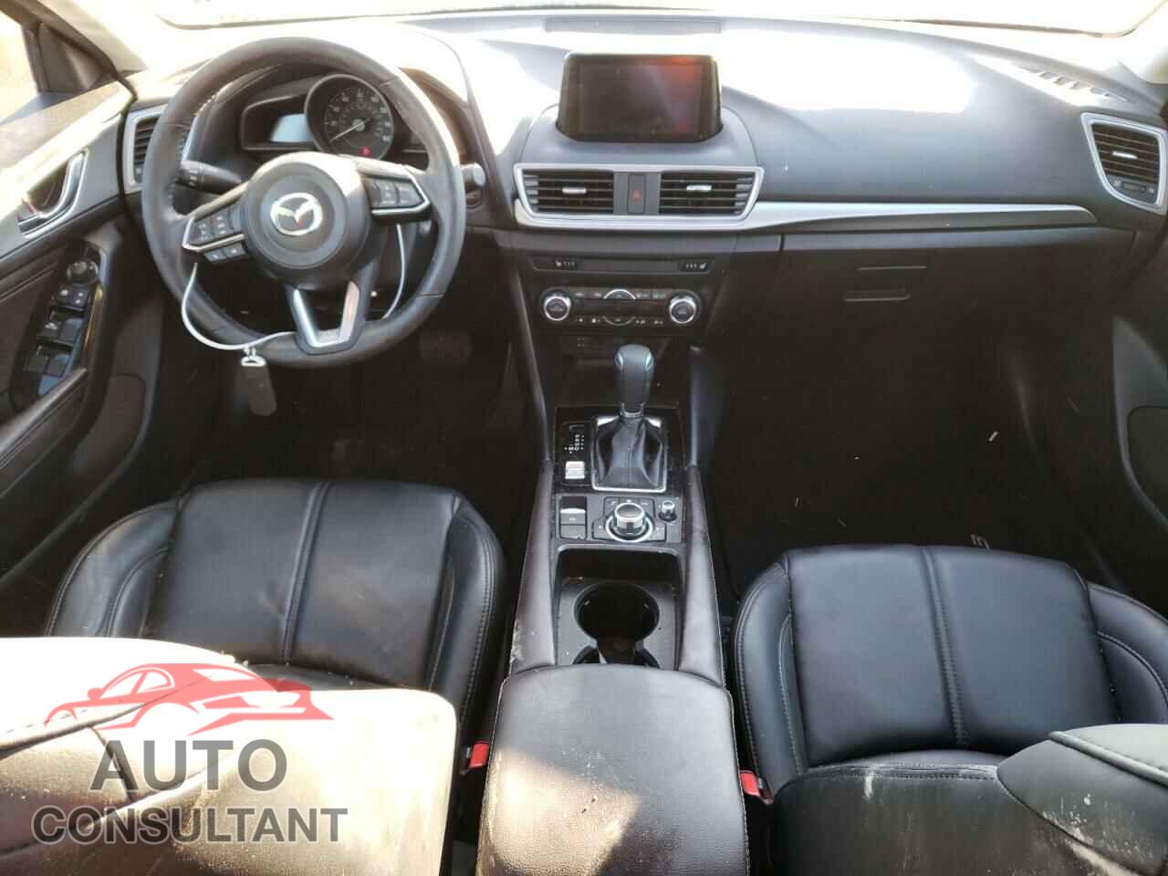 MAZDA 3 2018 - 3MZBN1V37JM185677