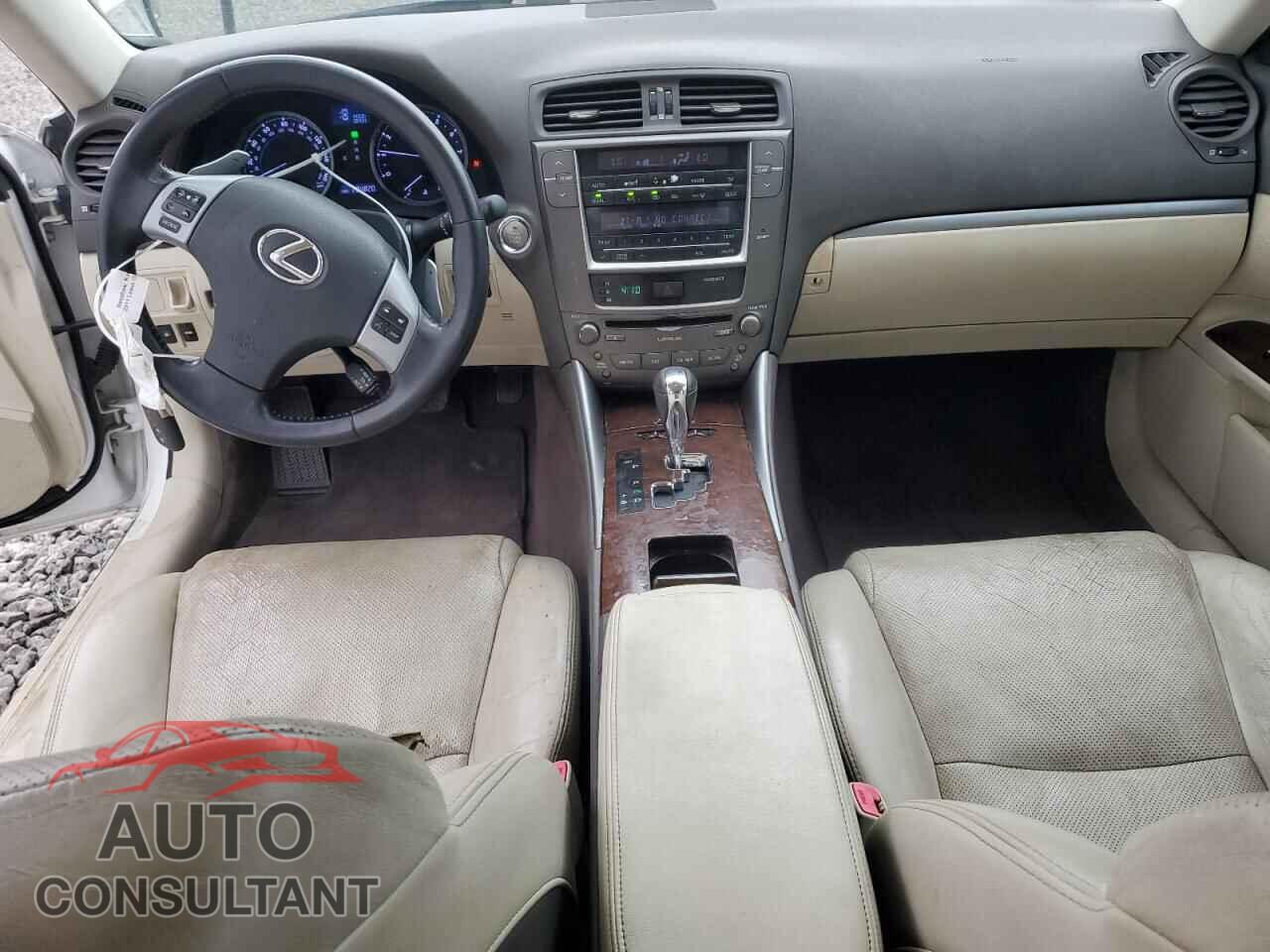 LEXUS IS 2011 - JTHBF5C28B5137063