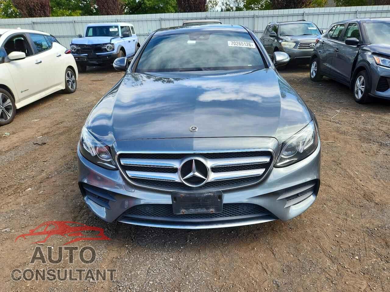 MERCEDES-BENZ E-CLASS 2017 - WDDZF4KB4HA240191