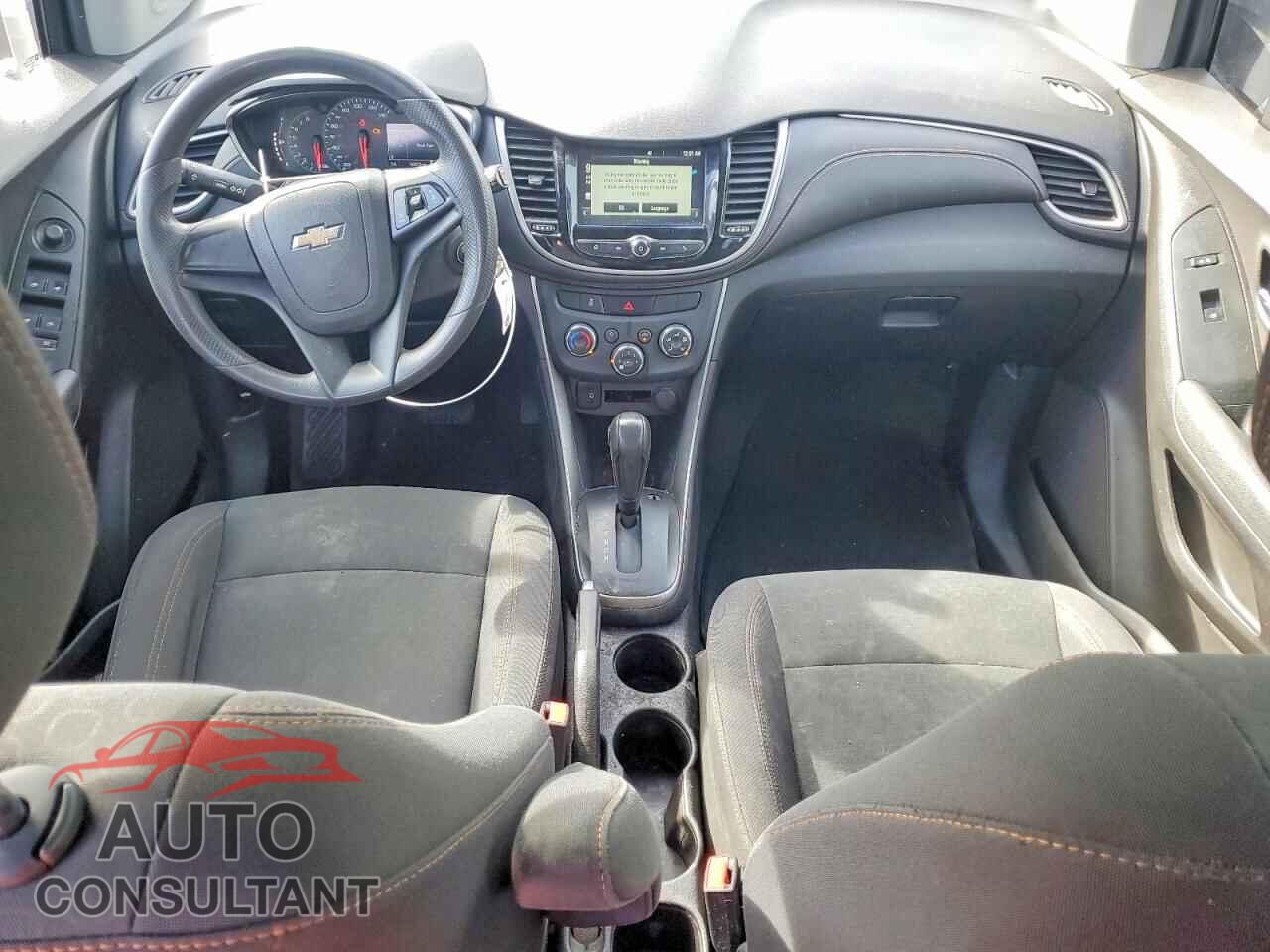 CHEVROLET TRAX 2017 - 3GNCJNSB3HL212760