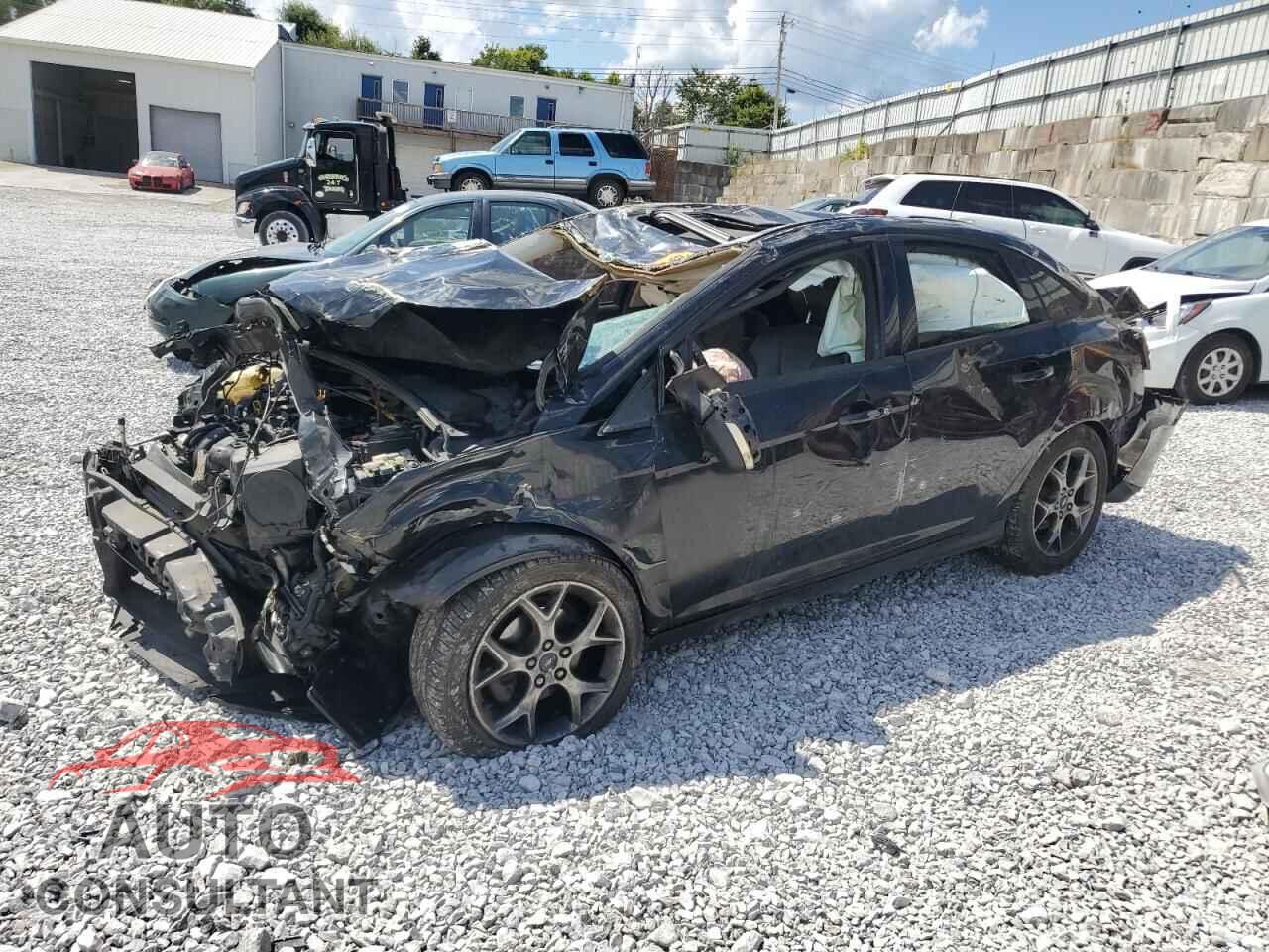 FORD FOCUS 2014 - 1FADP3F24EL241109