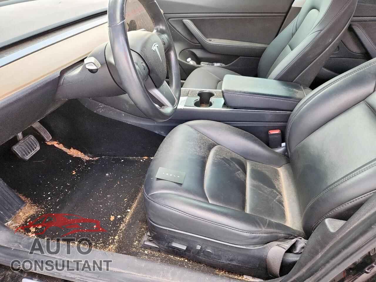 TESLA MODEL 3 2018 - 5YJ3E1EA1JF156475