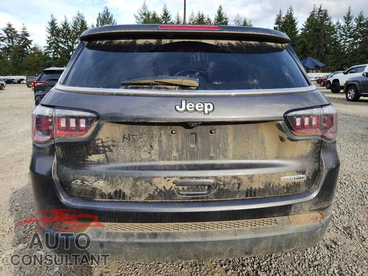 JEEP COMPASS 2019 - 3C4NJDBB2KT749901
