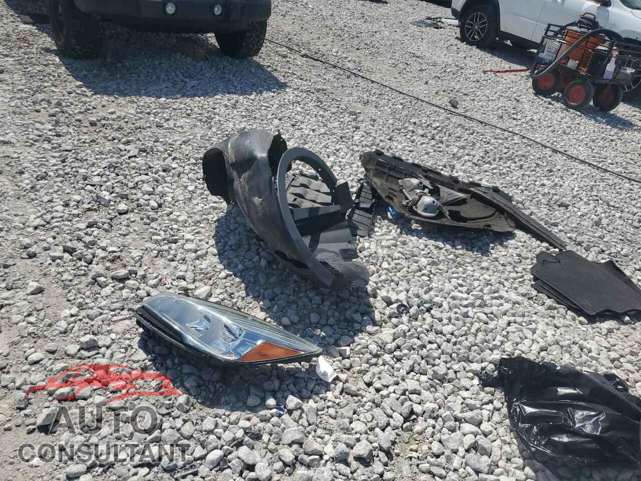FORD ESCAPE 2016 - 1FMCU0F71GUA08192