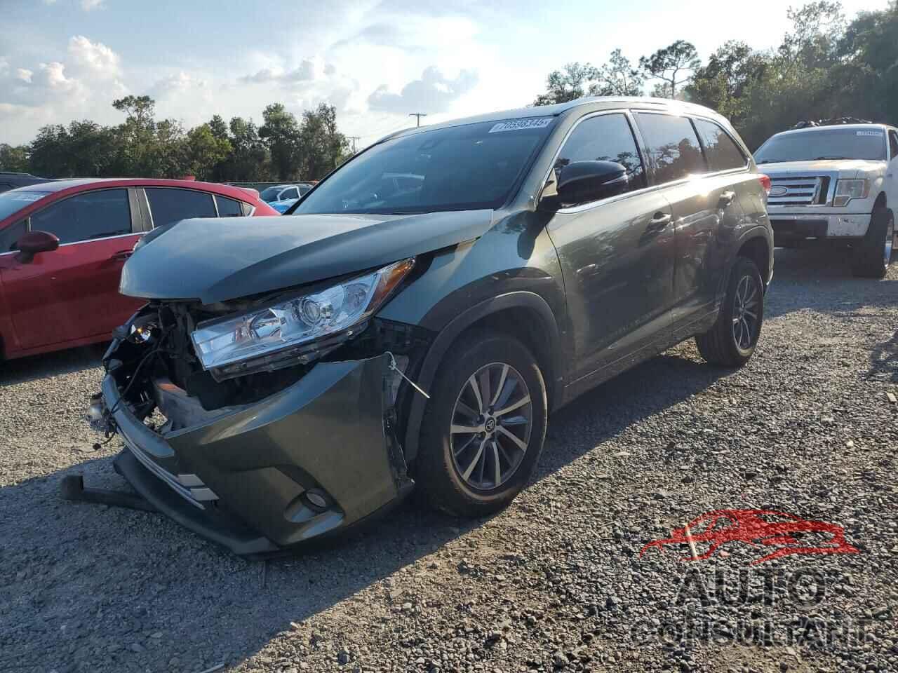 TOYOTA HIGHLANDER 2017 - 5TDKZRFH7HS216548