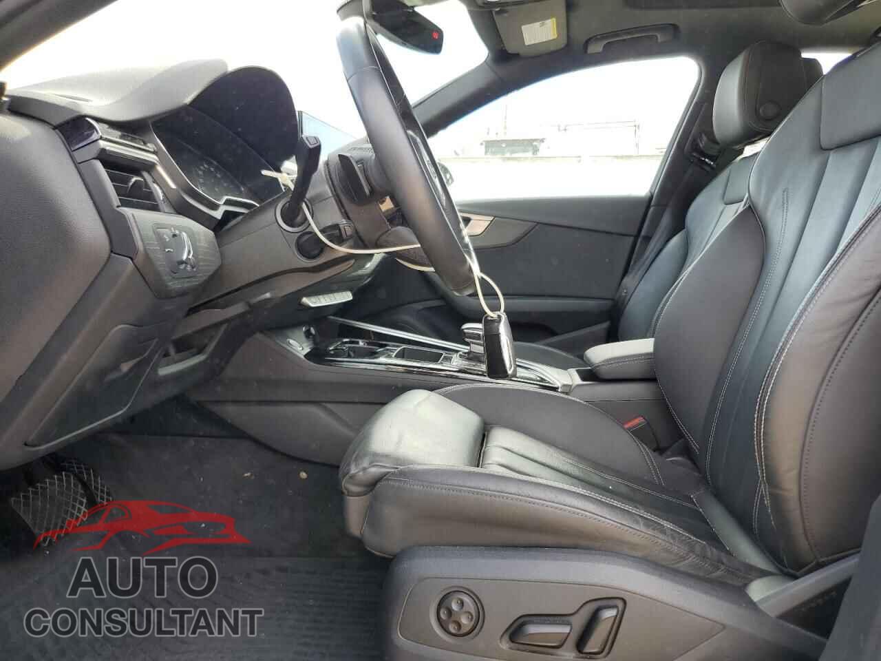 AUDI A4 2021 - WAUDAAF45MA012818