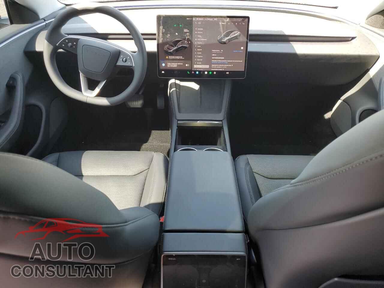 TESLA MODEL 3 2025 - 5YJ3E1EA3SF052829