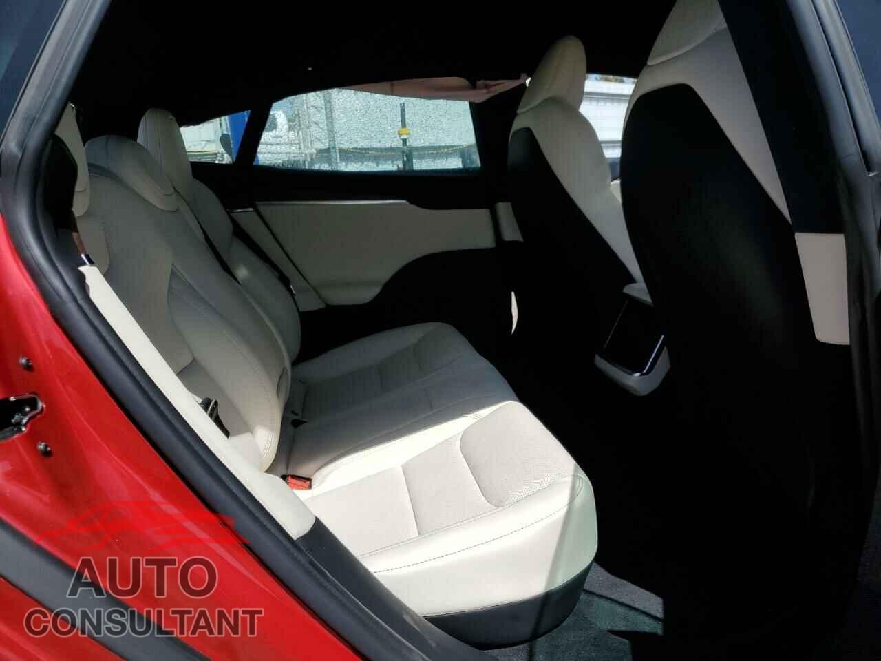 TESLA MODEL S 2021 - 5YJSA1E57MF448808