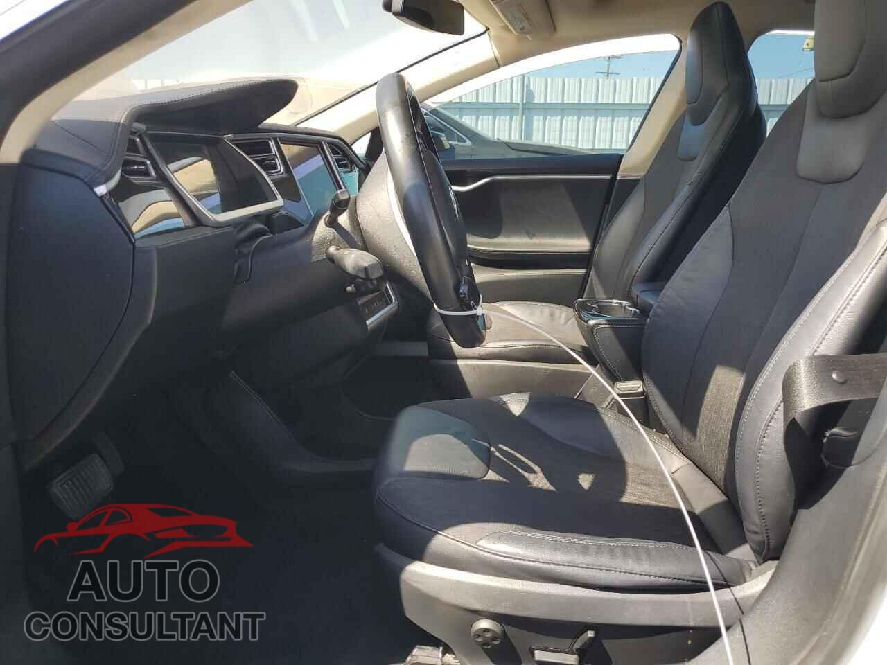 TESLA MODEL S 2013 - 5YJSA1CG1DFP26820
