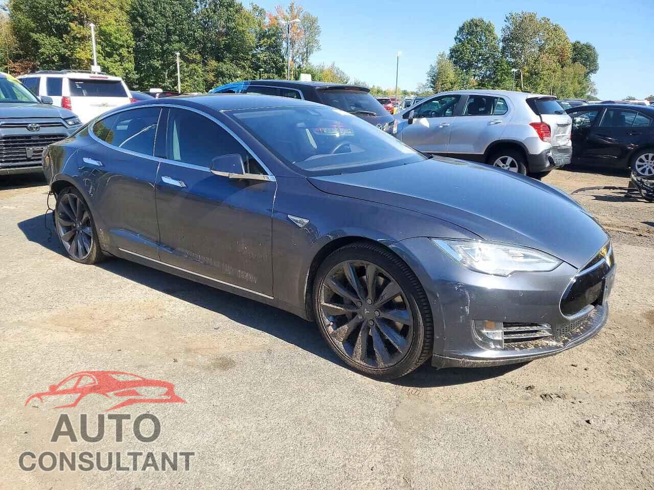 TESLA MODEL S 2016 - 5YJSA1E10GF132541