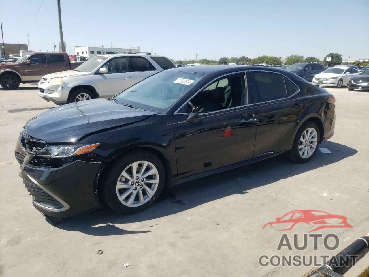 TOYOTA CAMRY 2022 - 4T1C11AK7NU688381