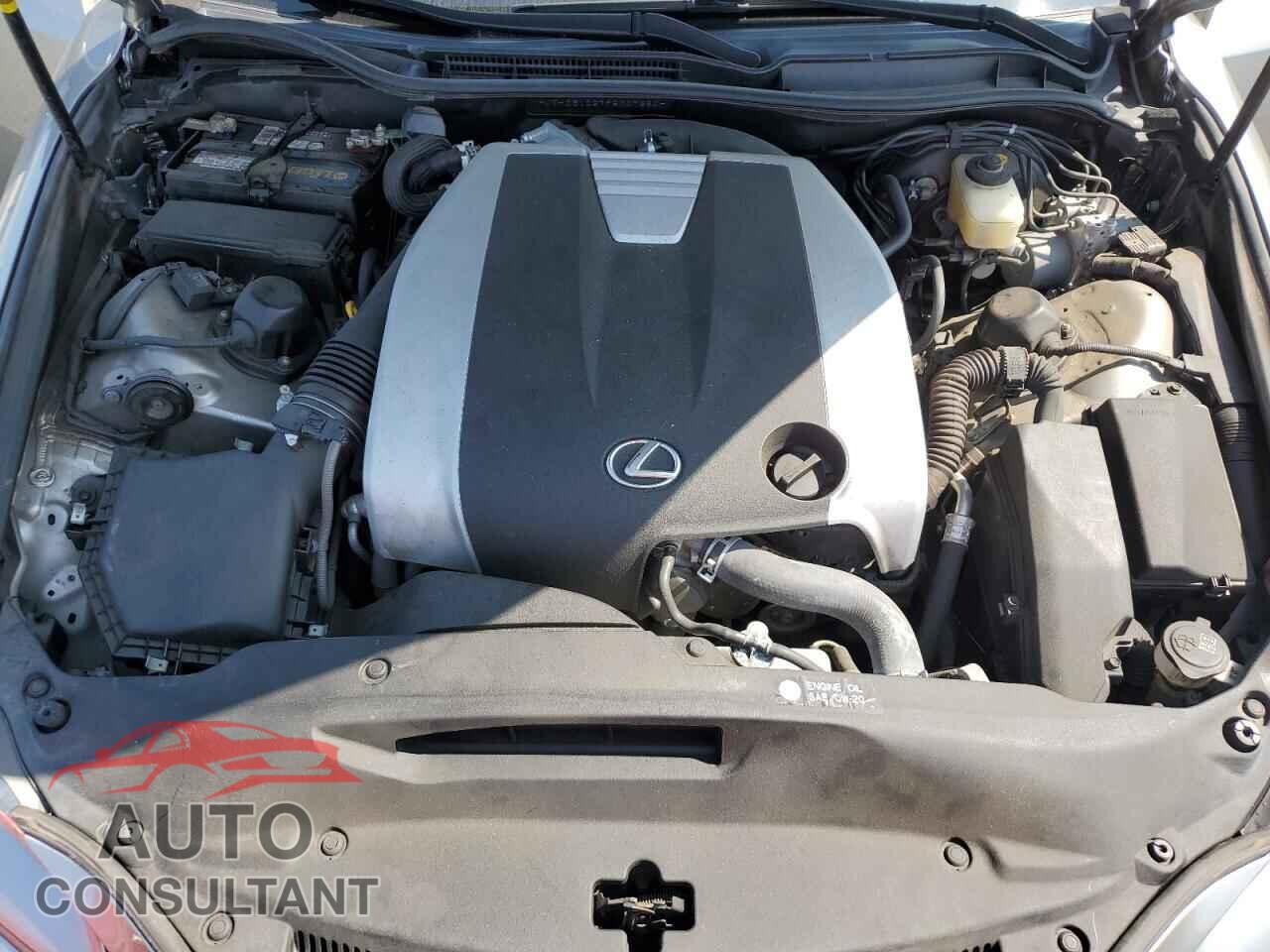 LEXUS IS 2015 - JTHCE1D27F5007554